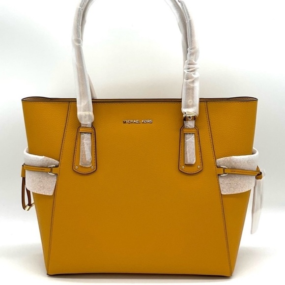 Michael Kors Voyager EW Tote Bag Leather Marigold - Picture 2 of 9